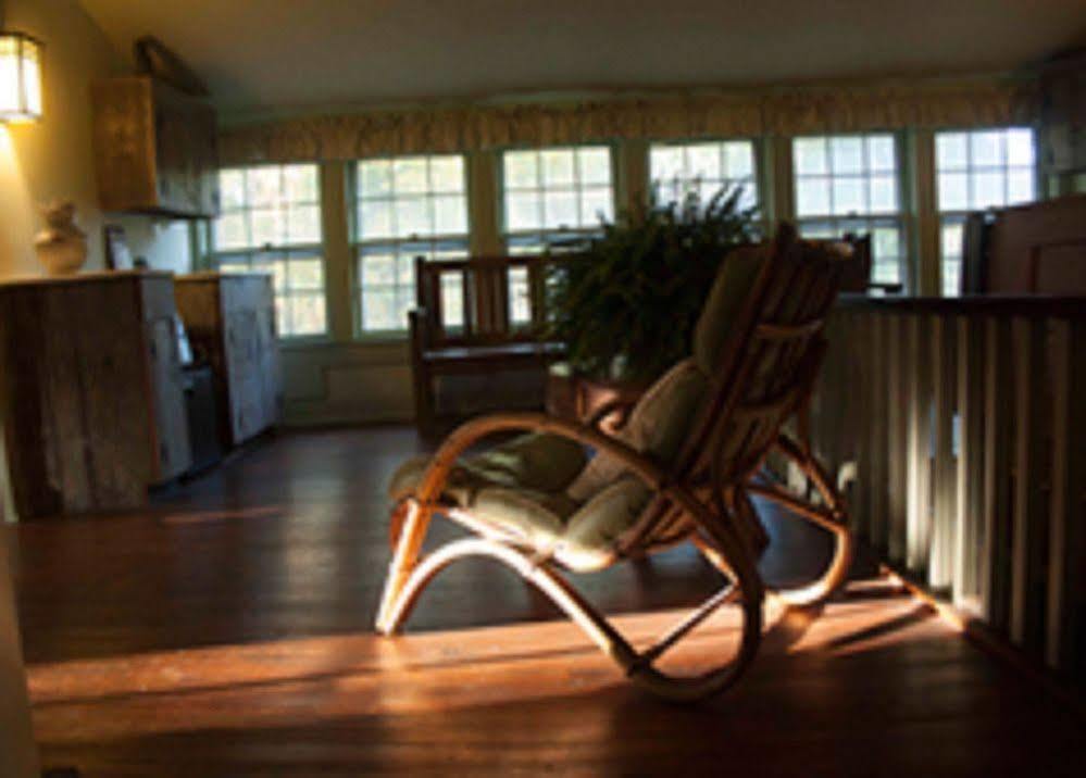 Black Mountain Inn Экстерьер фото