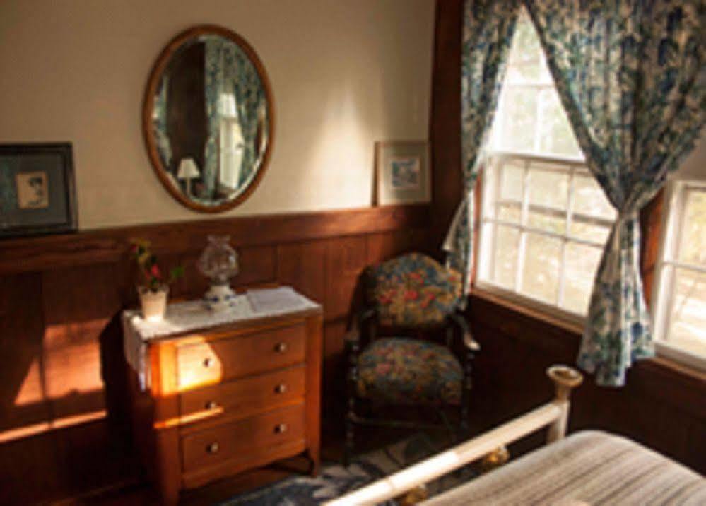 Black Mountain Inn Экстерьер фото