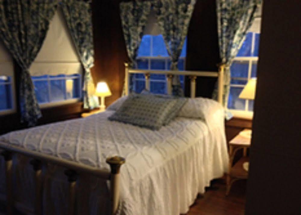 Black Mountain Inn Экстерьер фото