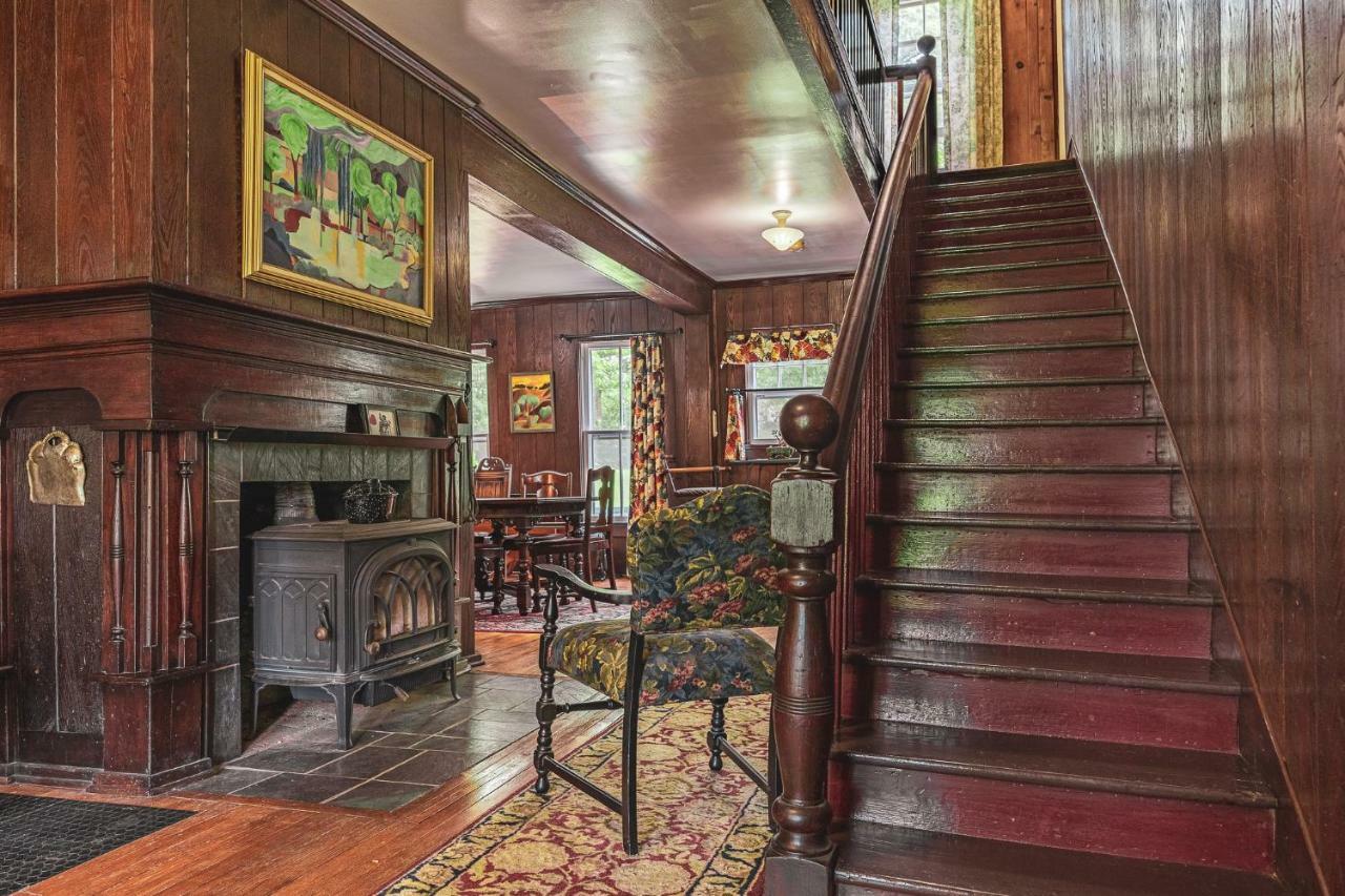Black Mountain Inn Экстерьер фото